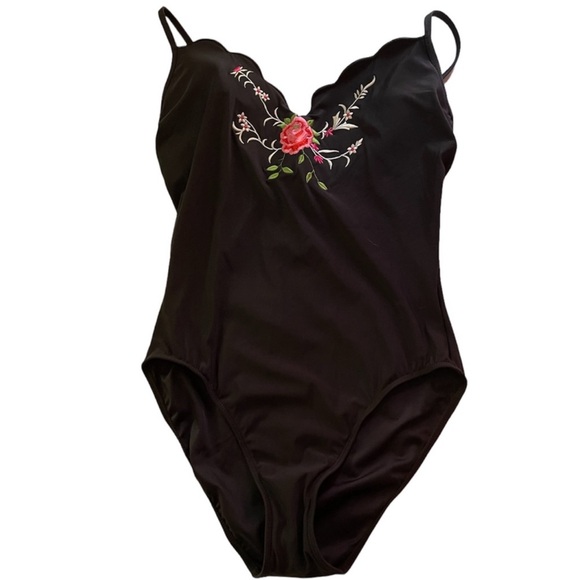 Vintage Other - NWT vintage dead stock black one piece embroidered bathing suit